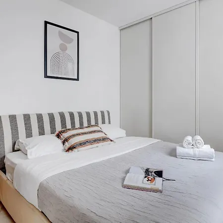 Apartment Bnbnova - Madeleine & Champs-elysees - 2br 2ba With Balcony