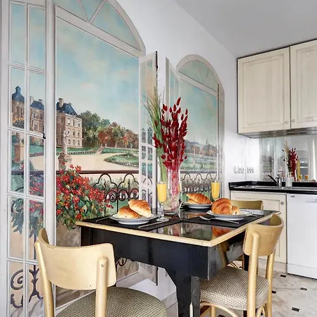 Apartment Bnbnova - Madeleine & Champs-elysees - 2br 2ba With Balcony *